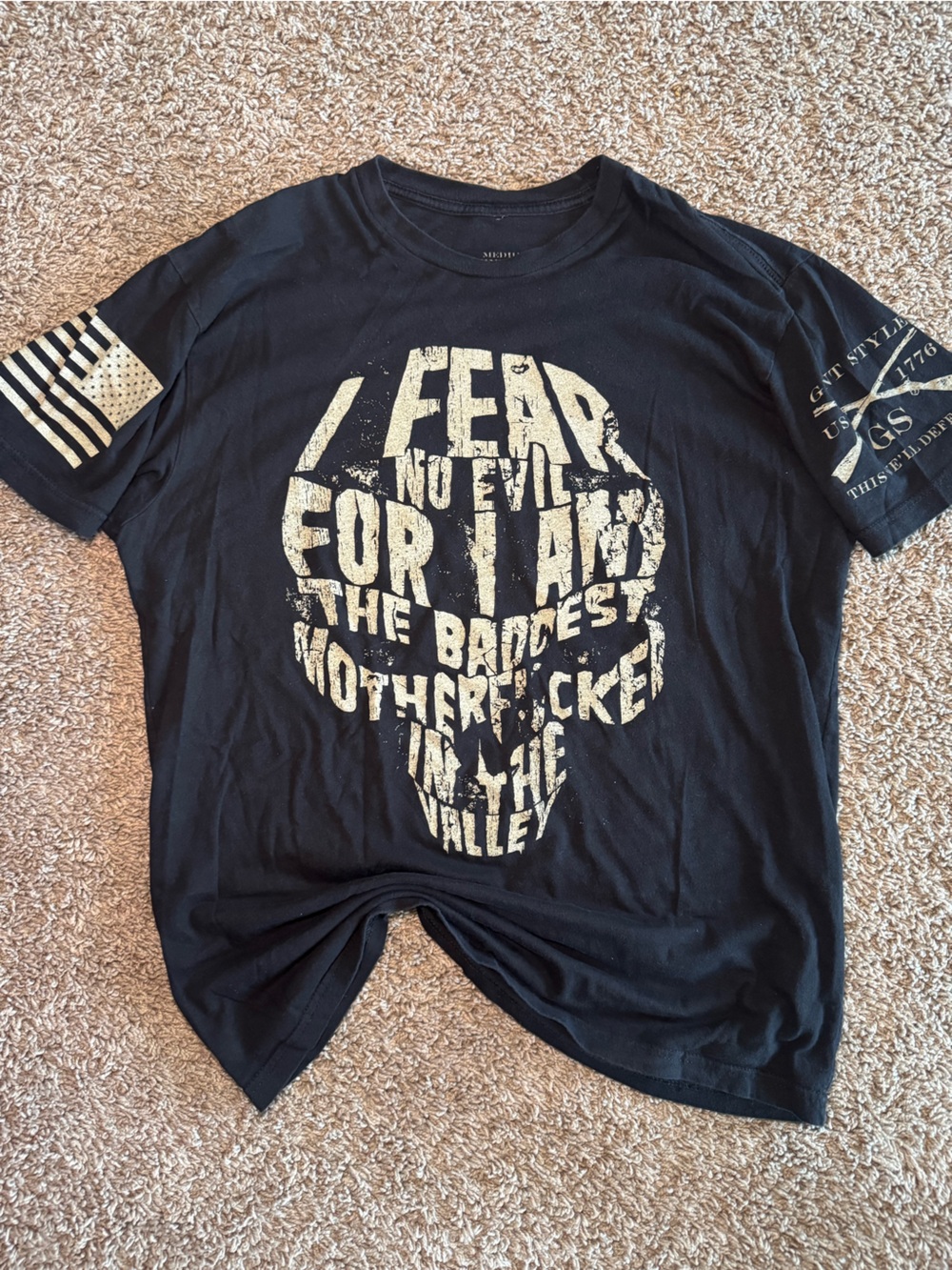 Men's Black Graphic Tee with Distressed Skull Print